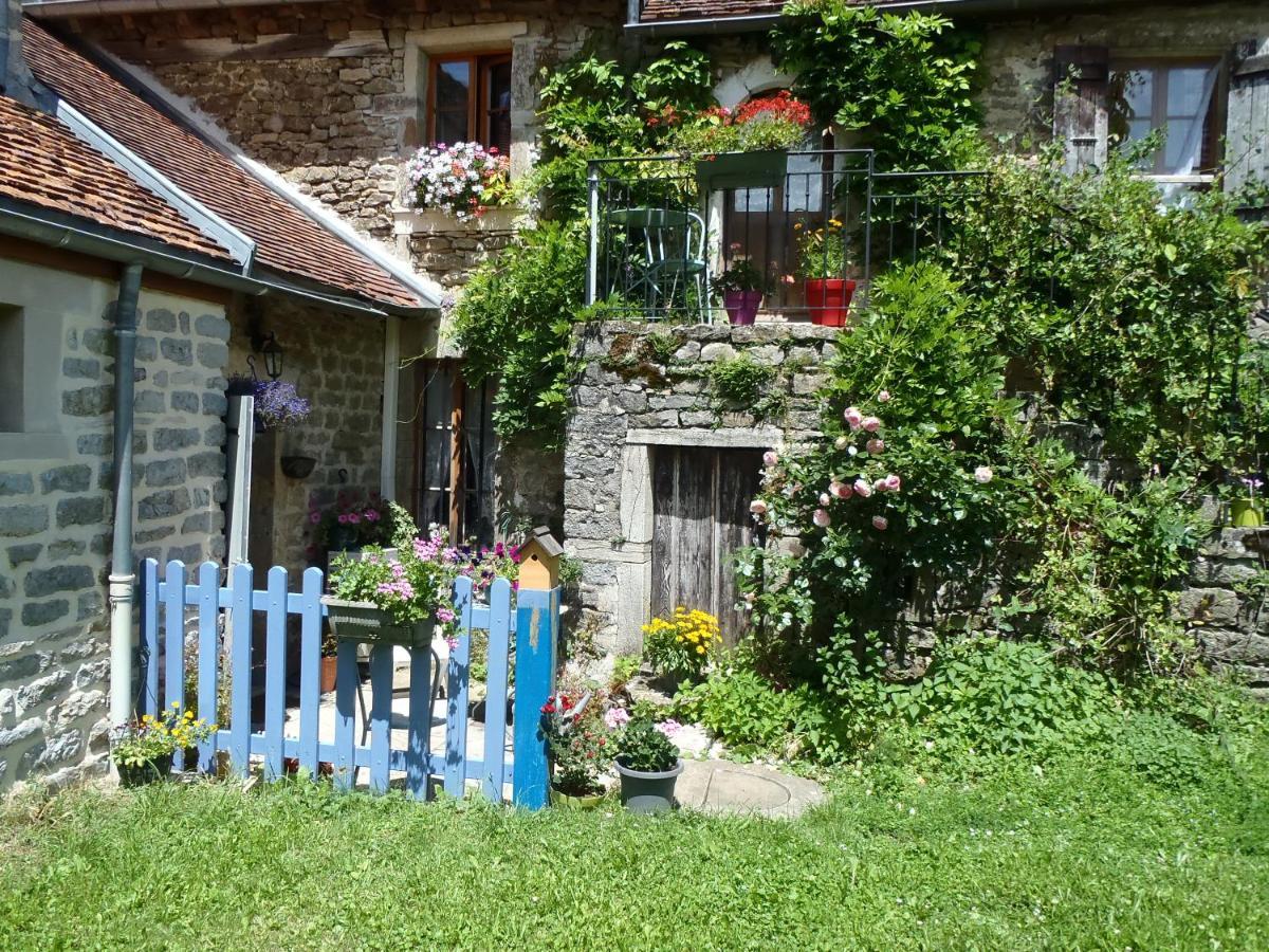 La maison du Gué Ecutigny Exterior foto