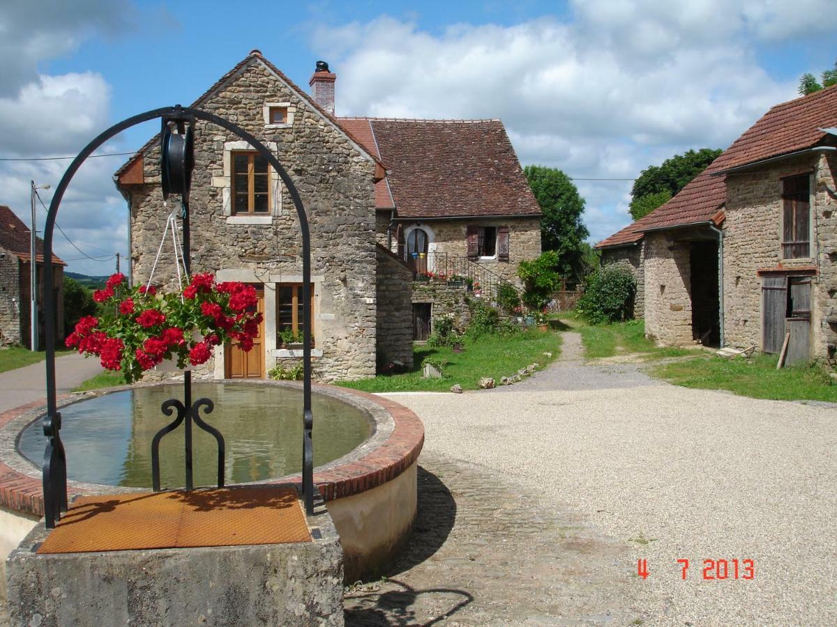 La maison du Gué Ecutigny Exterior foto